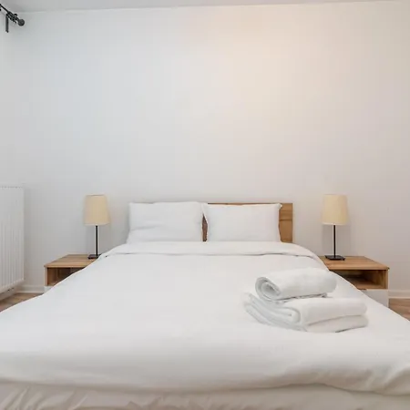 Апартаменты Strzelecka Bright By Bookinghost *