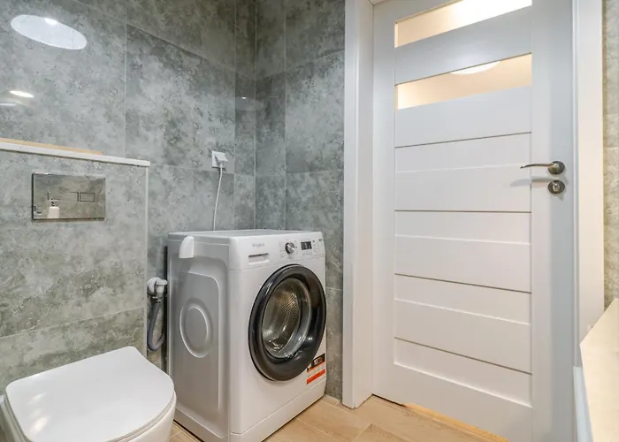 Strzelecka Bright By Bookinghost * Катовице