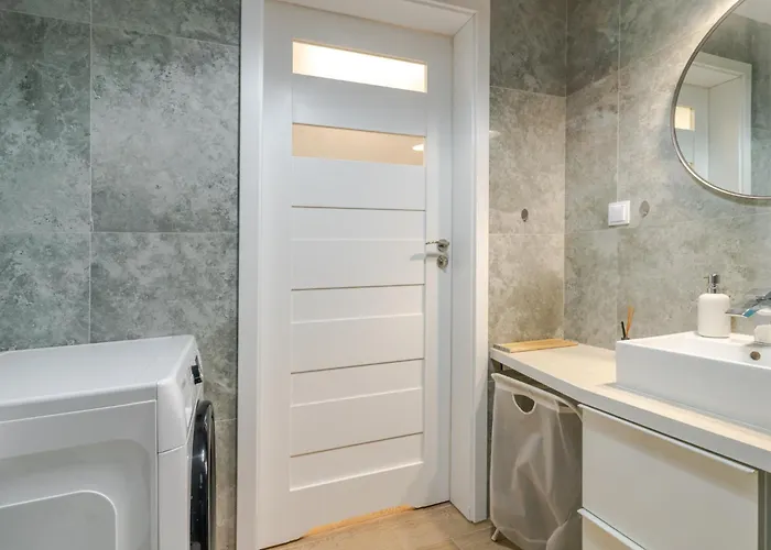 Apartamento Strzelecka Bright By Bookinghost *